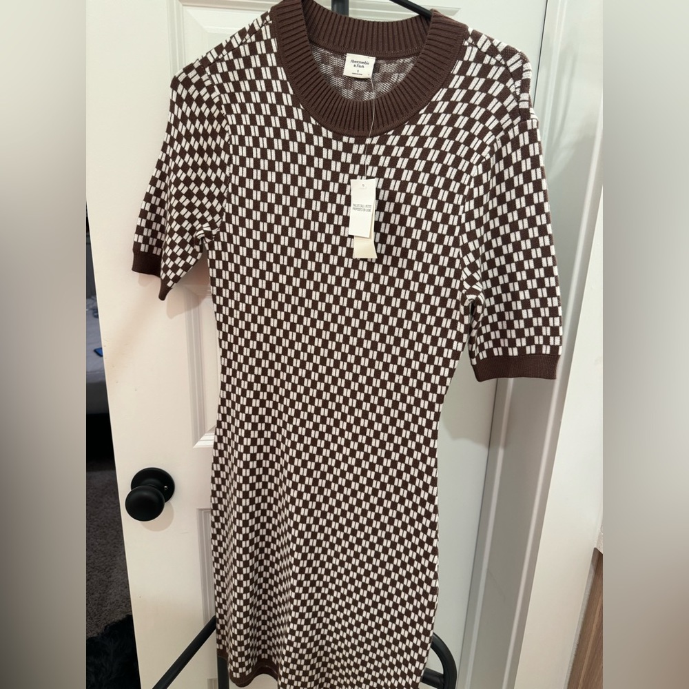 Abercrombie & Fitch Mock Neck checkered dress